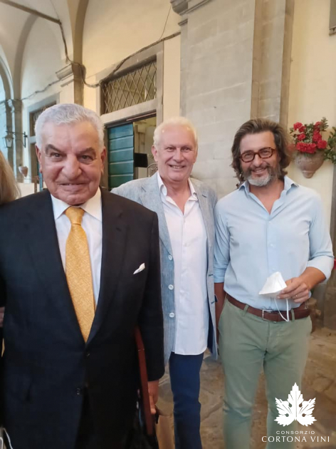 Zahi Hawass in visita a Cortona